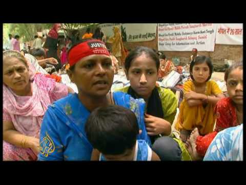 Bhopal Victims Protest, Draw Contrast with US Treatment of BP